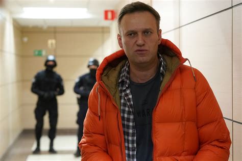 Navalny Zehirlenmesi: Siyasi Muhalefetin Ve Rusya'nın Yüzleşmesi