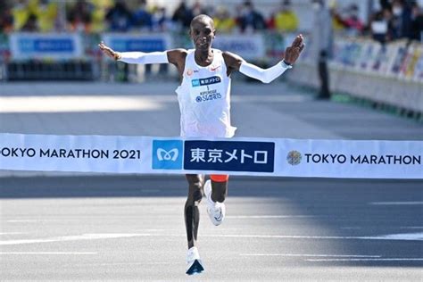 Tōkyō Marathonunun Önemli Sonuçları ve Japonya'nın Spor Kültürünü Yeniden Şekillendirme Yolculuğu: 2019 Yılında Eliud Kipchoge Tarafından İkilenen Dünyanın En Hızlı Maraton Zamanı